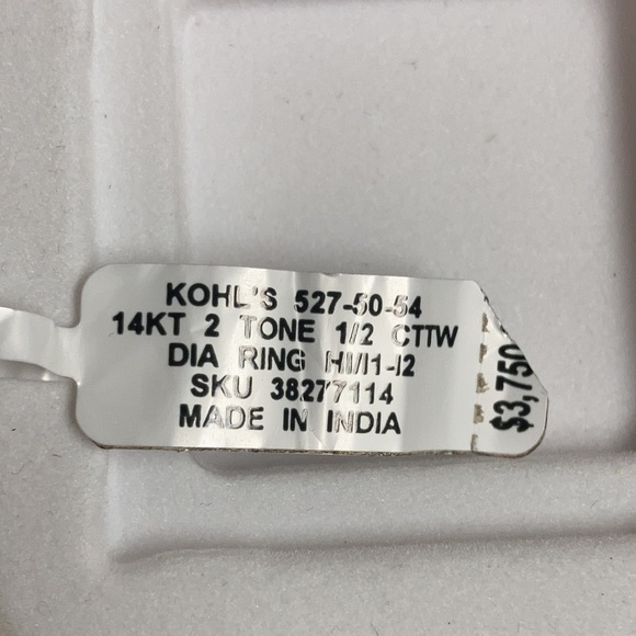 Vera Wang 14K Diamond Ring - Picture 8 of 9